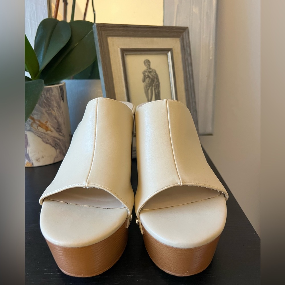 Zara 4 inch wood platform